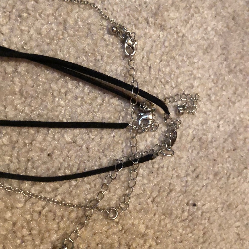 Chokers - Picture 3 of 3